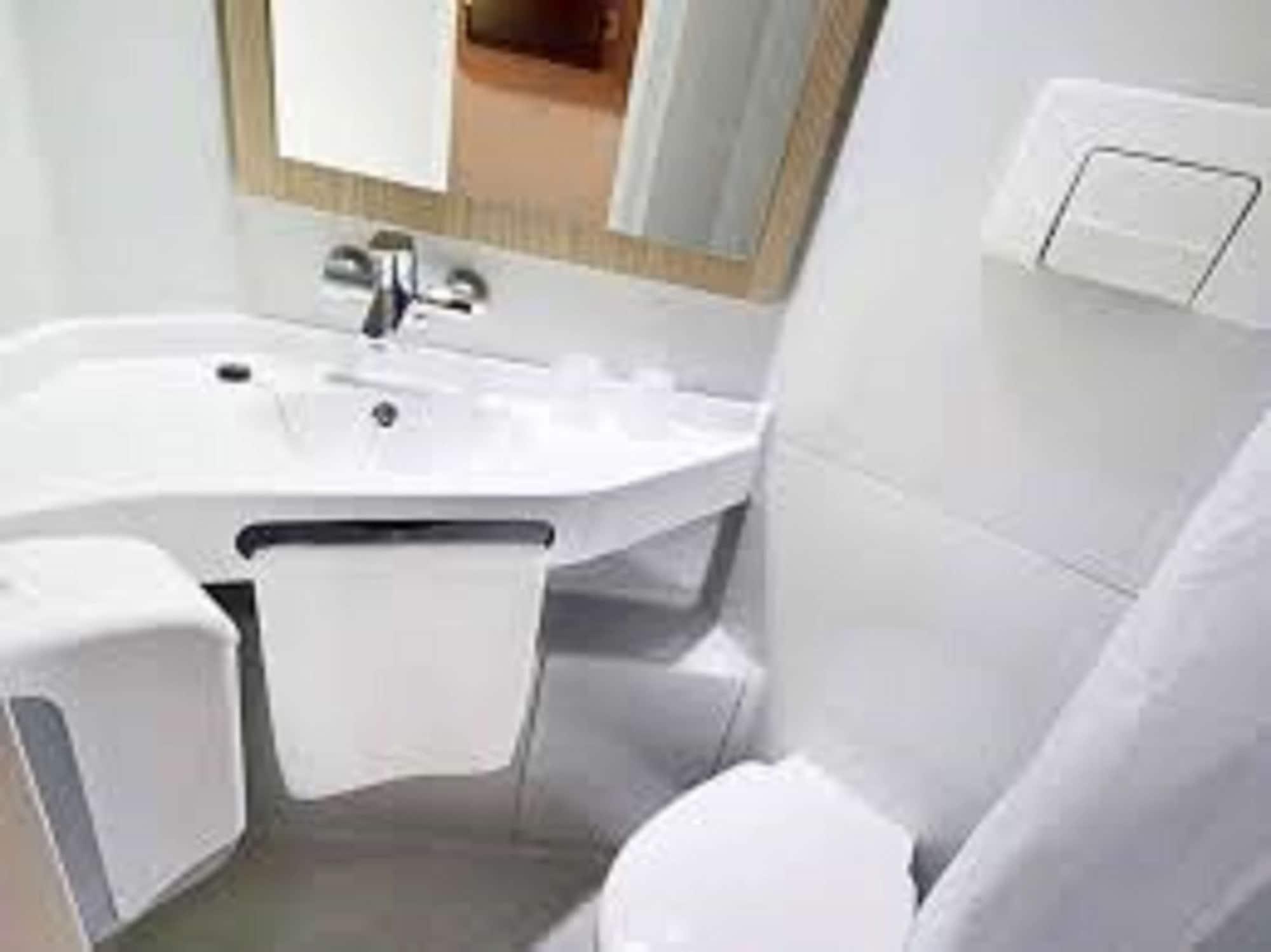 Premiere Classe Metz Sud Jouy Aux Arches Екстериор снимка